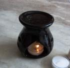 Pure Source India Regular Ceramic Aroma Burner Good Quality Coming With 1 Pcs Free Candles . (Clay Lamp Black)